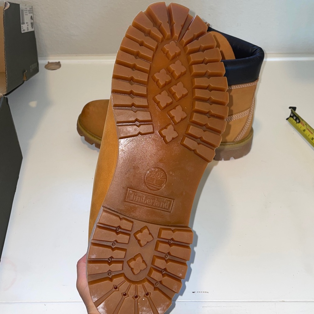 New Timberland Men's Wheat Nubuck Boots Size 10.5 - Picture 5 of 8